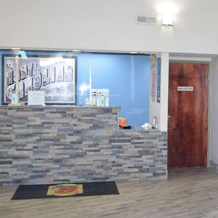 Super 8 By Wyndham Huntersville/Charlotte Area Zewnętrze zdjęcie