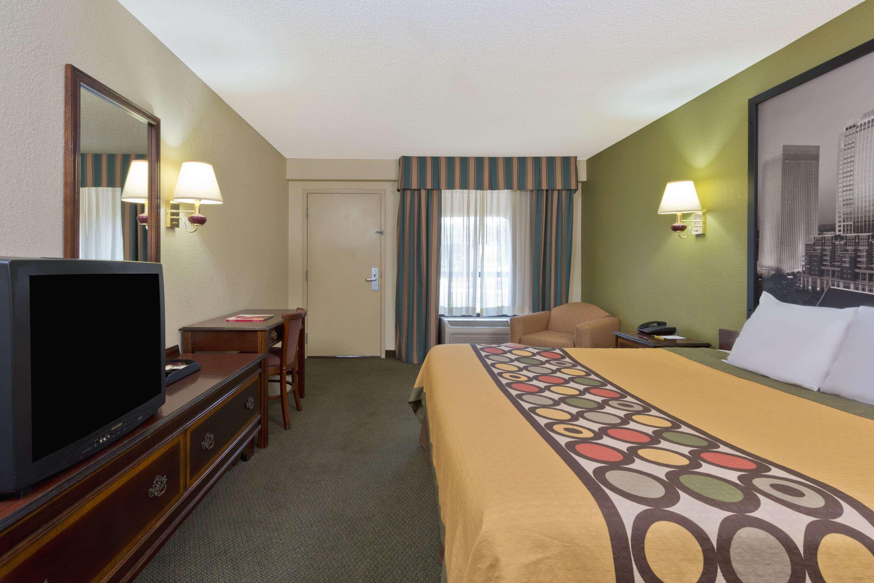 Super 8 By Wyndham Huntersville/Charlotte Area Zewnętrze zdjęcie