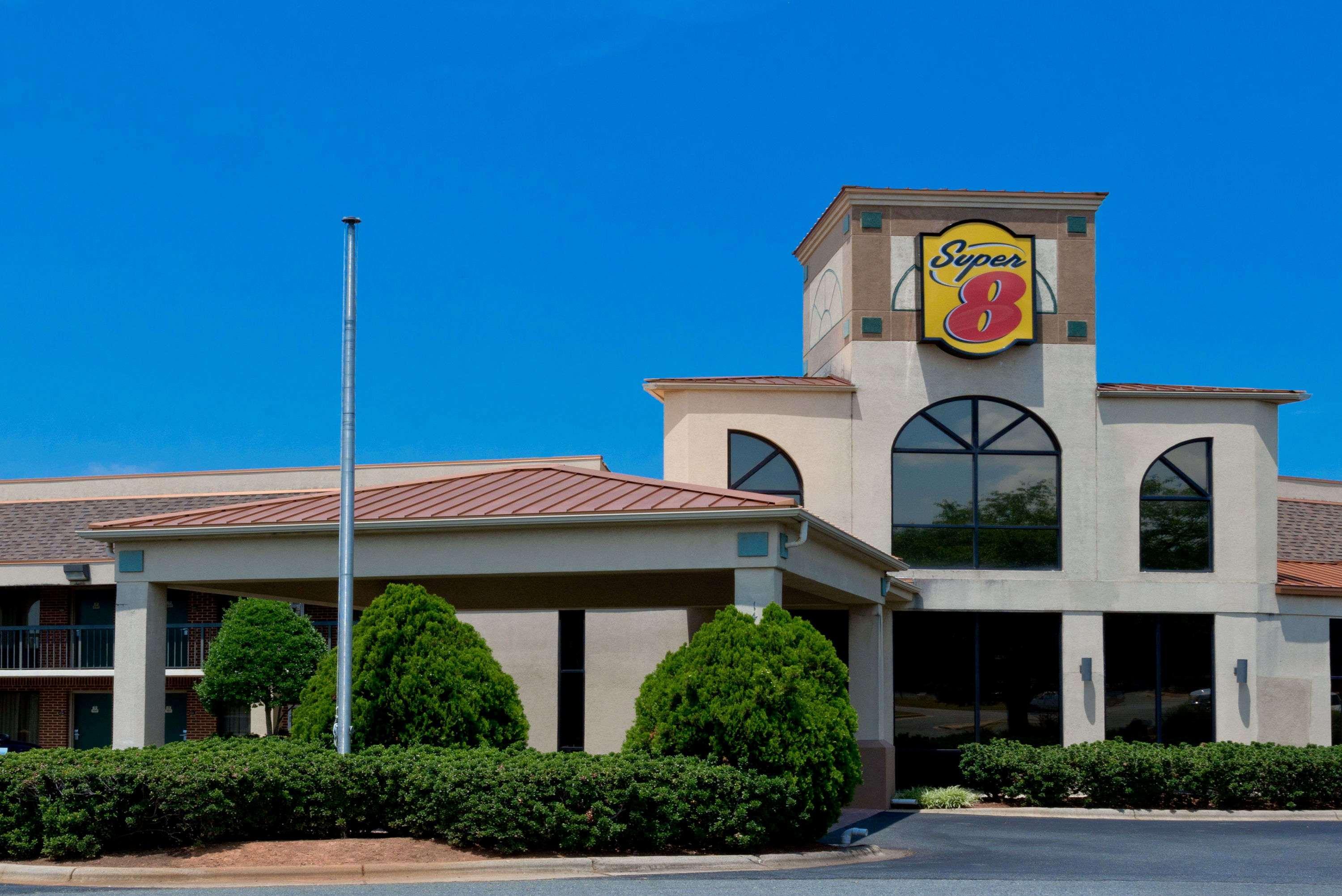 Super 8 By Wyndham Huntersville/Charlotte Area Zewnętrze zdjęcie