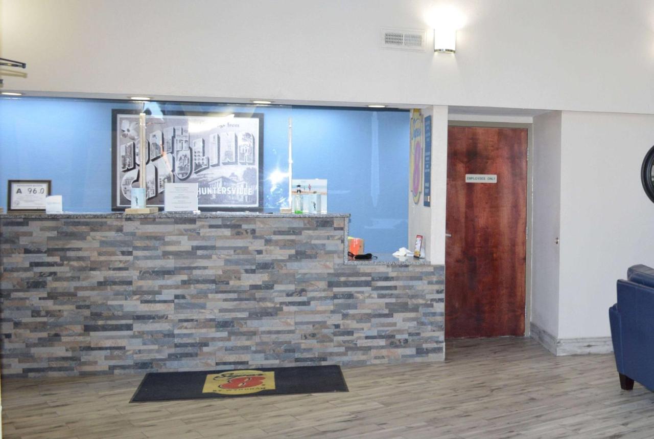 Super 8 By Wyndham Huntersville/Charlotte Area Zewnętrze zdjęcie